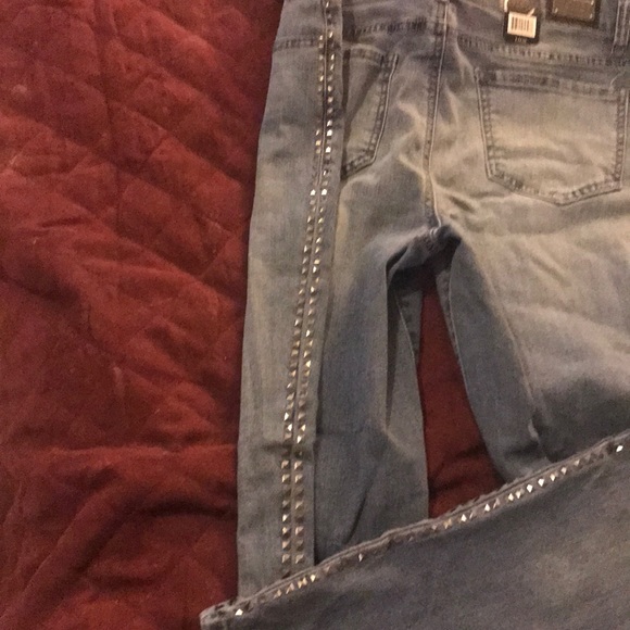 Jeans - Picture 4 of 5